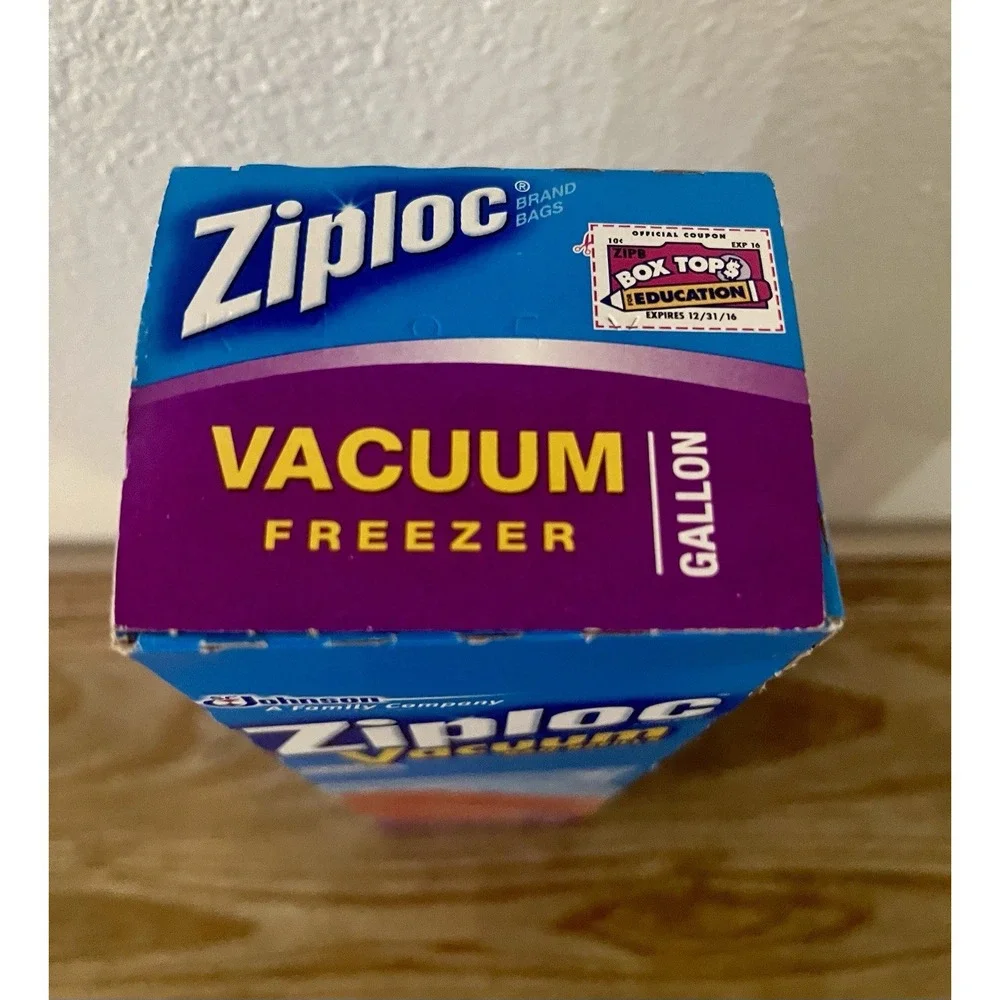 8‎ Ziploc Vacuum Gallon Freezer Bag Refills Food Storage Use w/Pump Sealed NOS!
